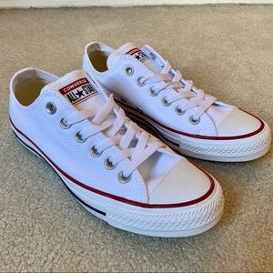 ***SOLD*** White converse low tops